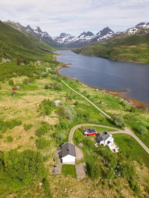 The Little Red Cabin Lofoten Urda Exteriér fotografie