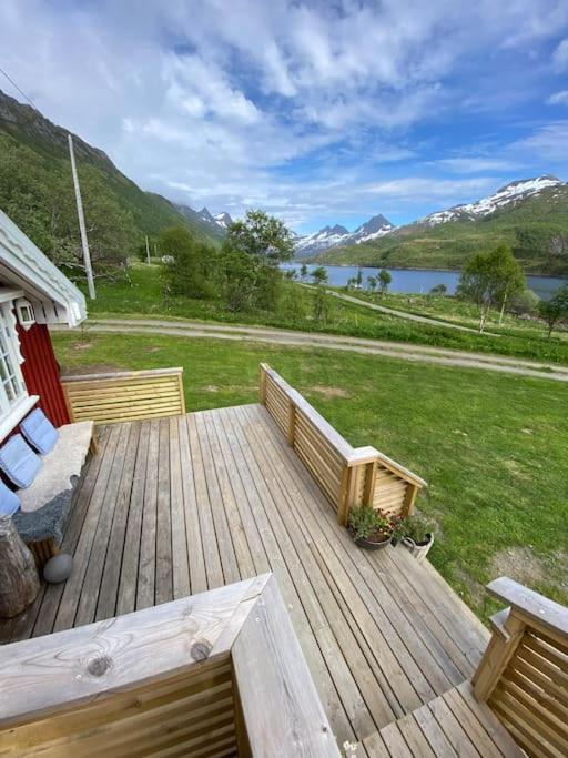 The Little Red Cabin Lofoten Urda Exteriér fotografie
